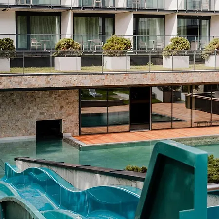 Apartament Vacationclub – Kapitańska 8 *